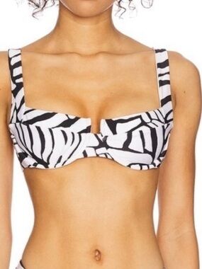 L*SPACE Rails Bianca Bikini Top in Zebra Print Size  XL